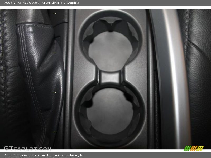 Silver Metallic / Graphite 2003 Volvo XC70 AWD