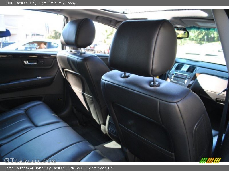 Light Platinum / Ebony 2008 Cadillac DTS