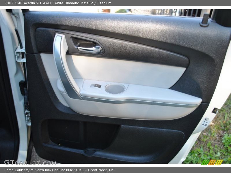 White Diamond Metallic / Titanium 2007 GMC Acadia SLT AWD