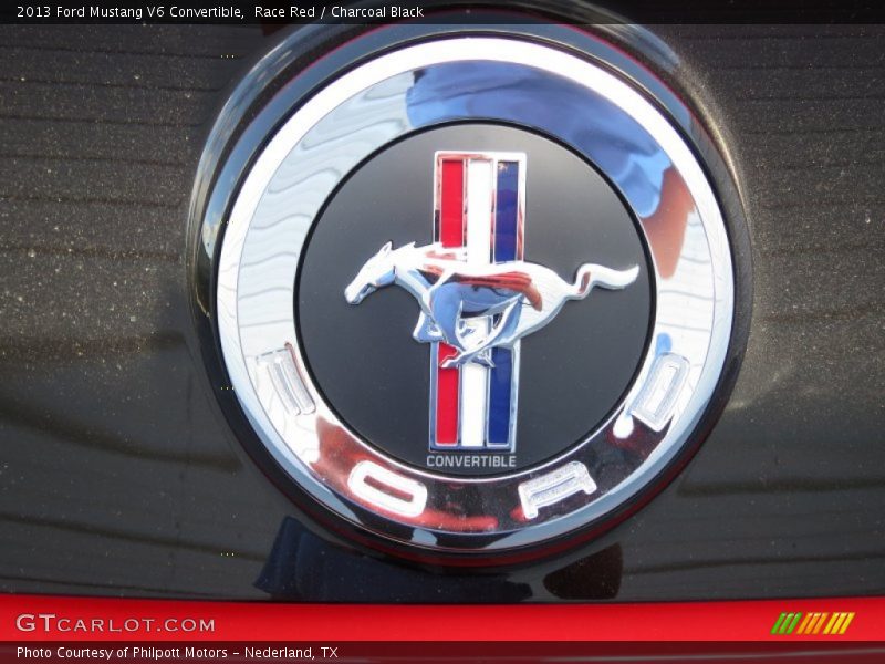 Race Red / Charcoal Black 2013 Ford Mustang V6 Convertible