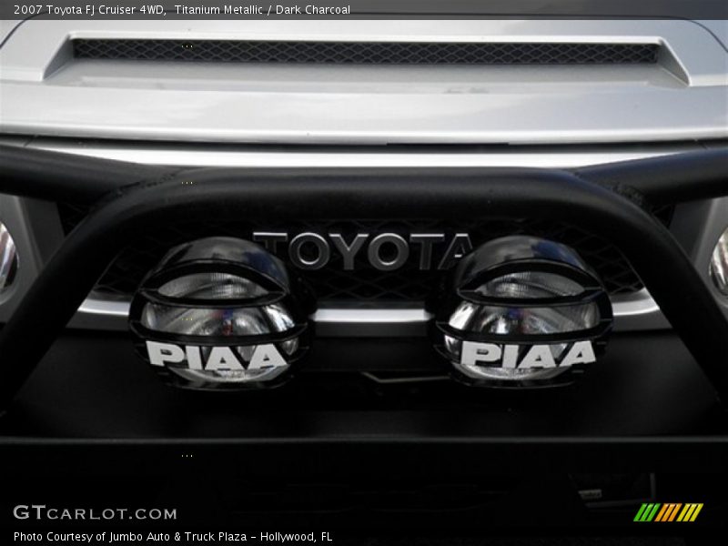 Titanium Metallic / Dark Charcoal 2007 Toyota FJ Cruiser 4WD