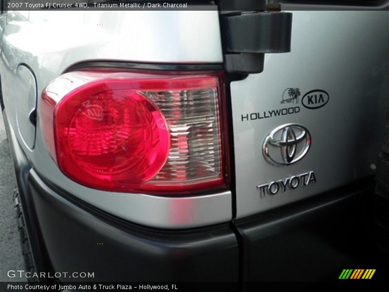 Titanium Metallic / Dark Charcoal 2007 Toyota FJ Cruiser 4WD
