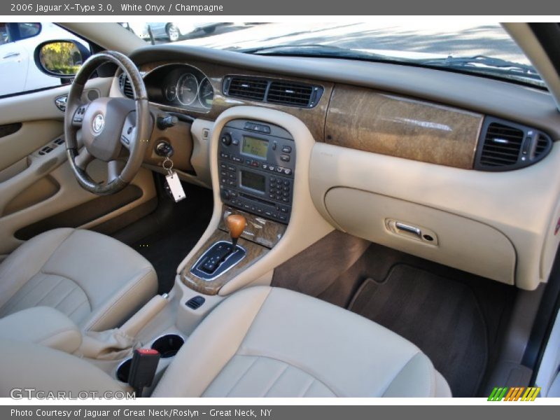 White Onyx / Champagne 2006 Jaguar X-Type 3.0