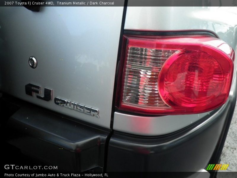 Titanium Metallic / Dark Charcoal 2007 Toyota FJ Cruiser 4WD
