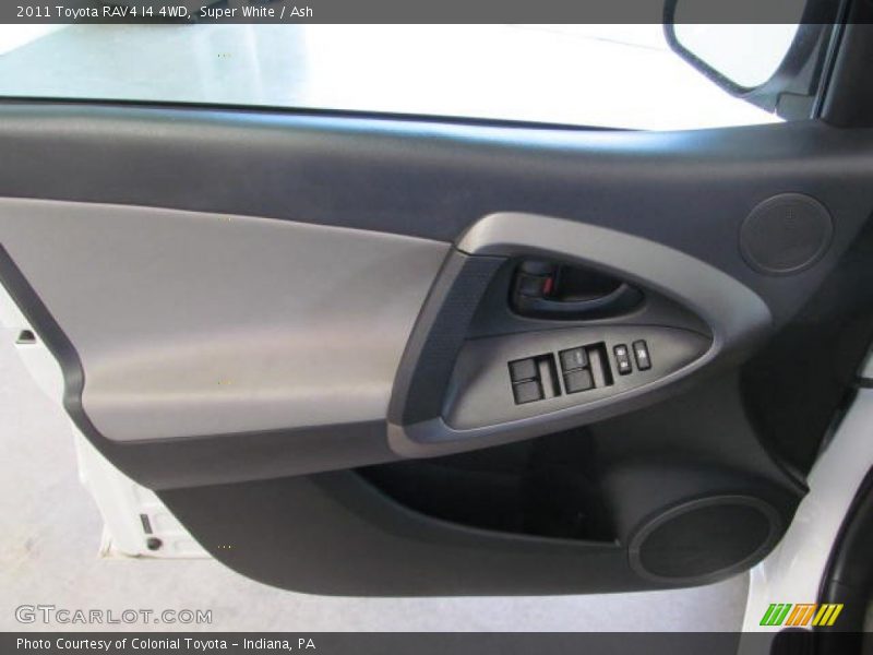Super White / Ash 2011 Toyota RAV4 I4 4WD