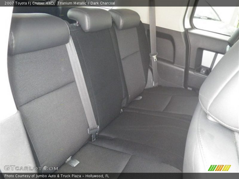 Titanium Metallic / Dark Charcoal 2007 Toyota FJ Cruiser 4WD