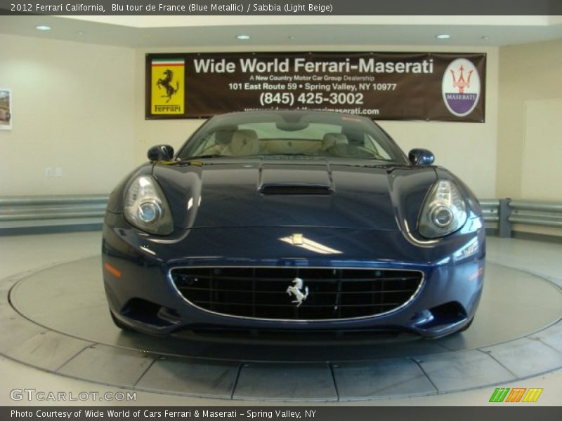 Blu tour de France (Blue Metallic) / Sabbia (Light Beige) 2012 Ferrari California