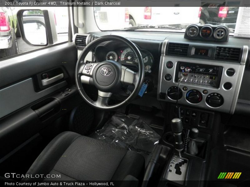 Titanium Metallic / Dark Charcoal 2007 Toyota FJ Cruiser 4WD