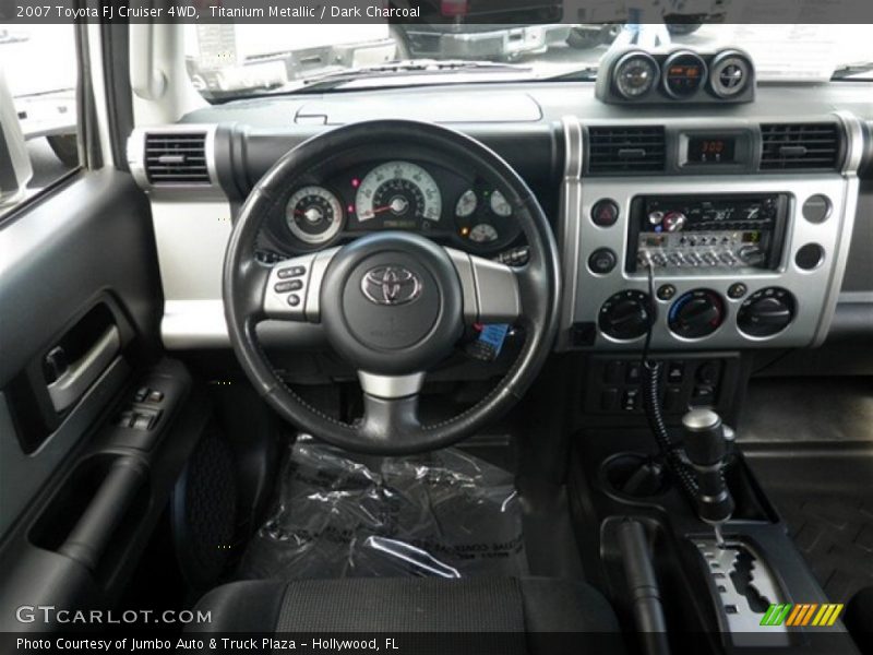Titanium Metallic / Dark Charcoal 2007 Toyota FJ Cruiser 4WD