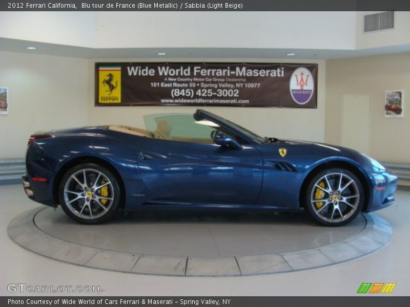 Blu tour de France (Blue Metallic) / Sabbia (Light Beige) 2012 Ferrari California