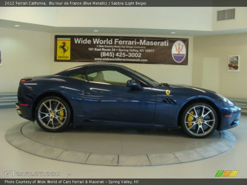 Blu tour de France (Blue Metallic) / Sabbia (Light Beige) 2012 Ferrari California