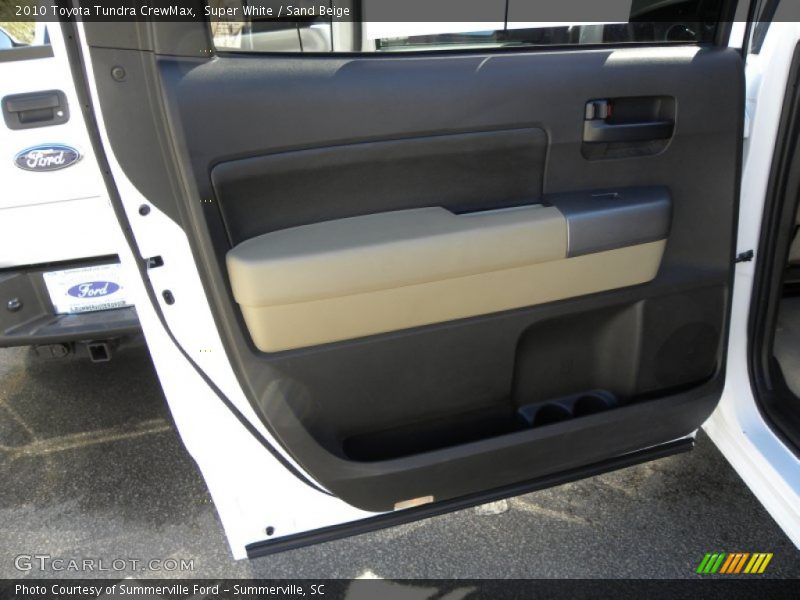 Super White / Sand Beige 2010 Toyota Tundra CrewMax