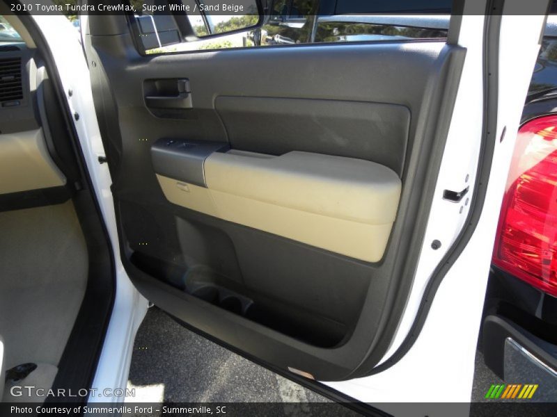 Super White / Sand Beige 2010 Toyota Tundra CrewMax