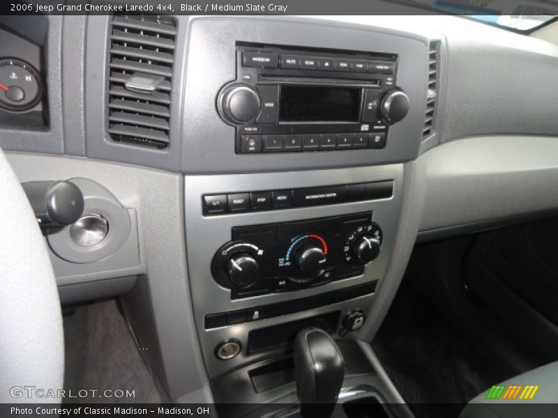 Black / Medium Slate Gray 2006 Jeep Grand Cherokee Laredo 4x4