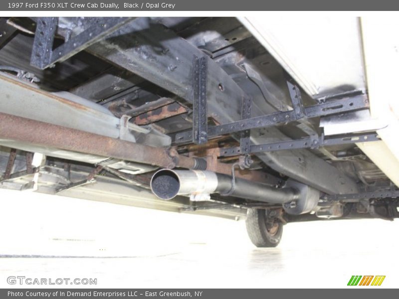 Undercarriage of 1997 F350 XLT Crew Cab Dually