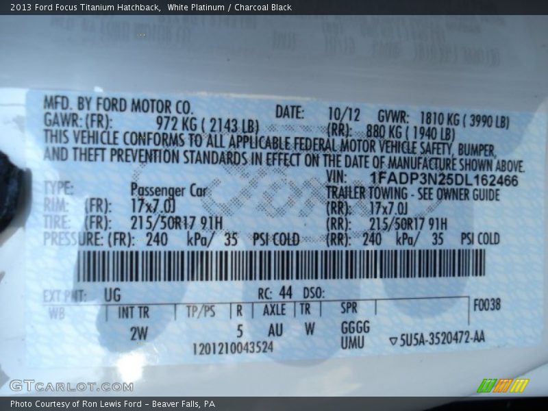 White Platinum / Charcoal Black 2013 Ford Focus Titanium Hatchback