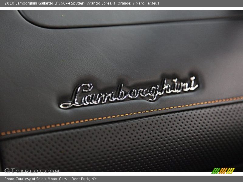  2010 Gallardo LP560-4 Spyder Logo