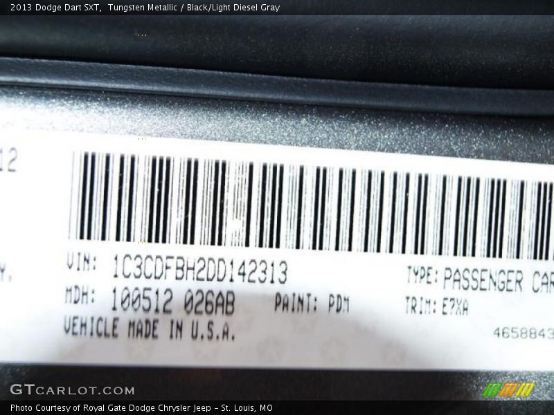 Tungsten Metallic / Black/Light Diesel Gray 2013 Dodge Dart SXT