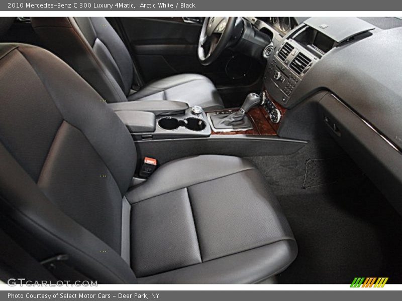 Arctic White / Black 2010 Mercedes-Benz C 300 Luxury 4Matic