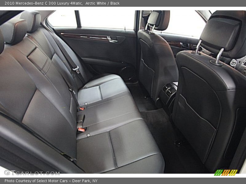 Arctic White / Black 2010 Mercedes-Benz C 300 Luxury 4Matic
