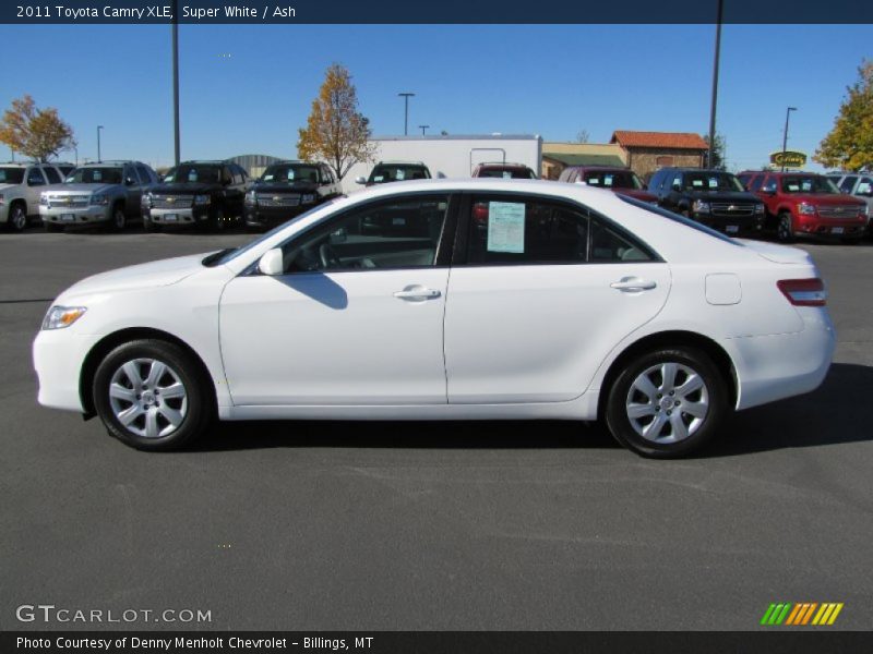 Super White / Ash 2011 Toyota Camry XLE