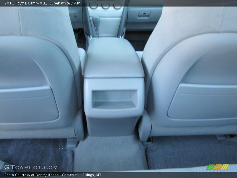 Super White / Ash 2011 Toyota Camry XLE