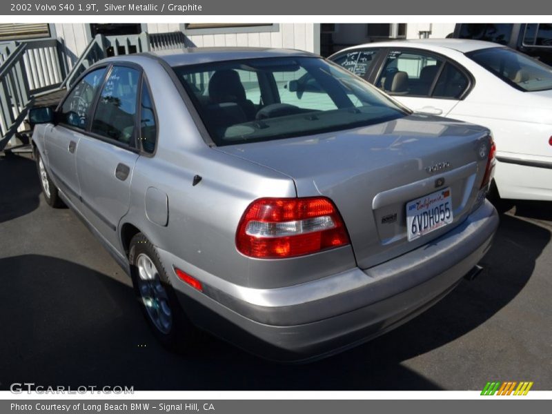 Silver Metallic / Graphite 2002 Volvo S40 1.9T