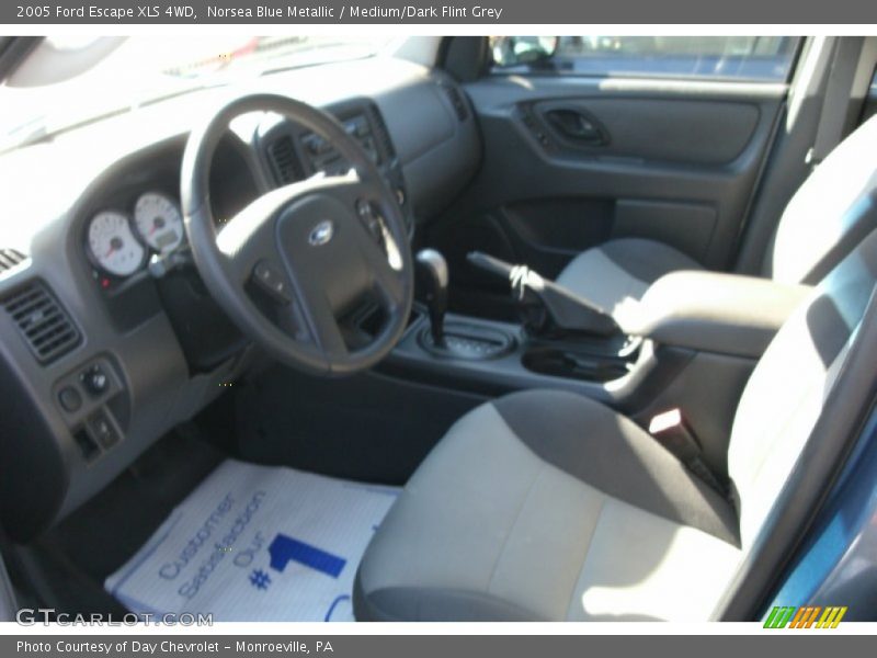 Norsea Blue Metallic / Medium/Dark Flint Grey 2005 Ford Escape XLS 4WD