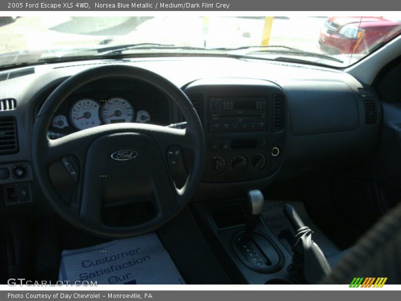 Norsea Blue Metallic / Medium/Dark Flint Grey 2005 Ford Escape XLS 4WD