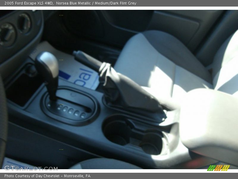 Norsea Blue Metallic / Medium/Dark Flint Grey 2005 Ford Escape XLS 4WD