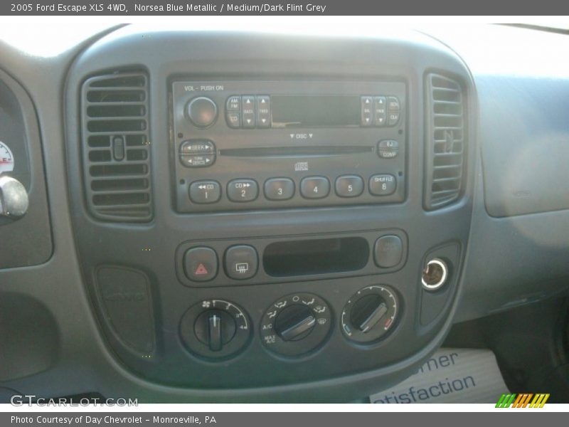 Norsea Blue Metallic / Medium/Dark Flint Grey 2005 Ford Escape XLS 4WD