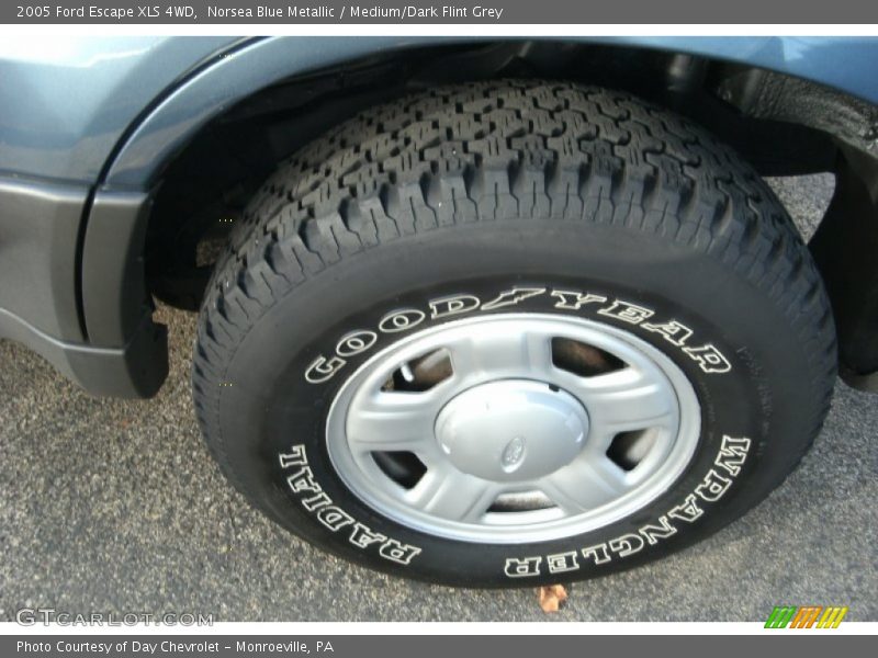 Norsea Blue Metallic / Medium/Dark Flint Grey 2005 Ford Escape XLS 4WD