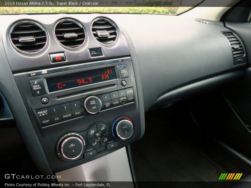 Dashboard of 2009 Altima 2.5 SL