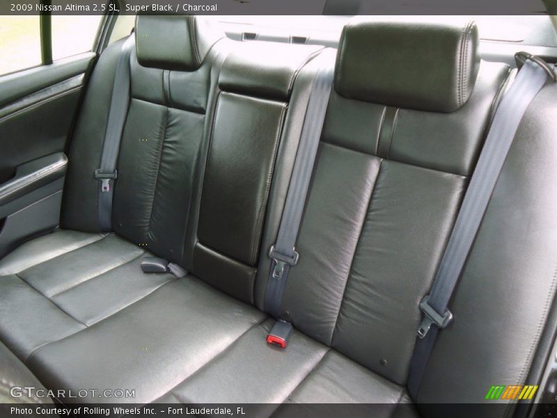 Rear Seat of 2009 Altima 2.5 SL