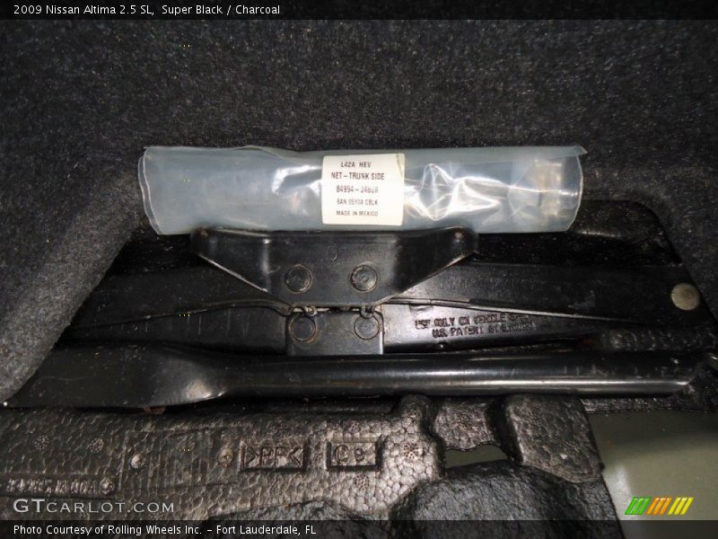 Super Black / Charcoal 2009 Nissan Altima 2.5 SL