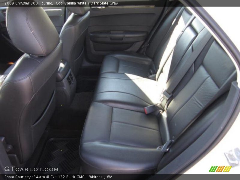 Cool Vanilla White / Dark Slate Gray 2009 Chrysler 300 Touring