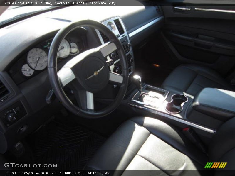 Cool Vanilla White / Dark Slate Gray 2009 Chrysler 300 Touring