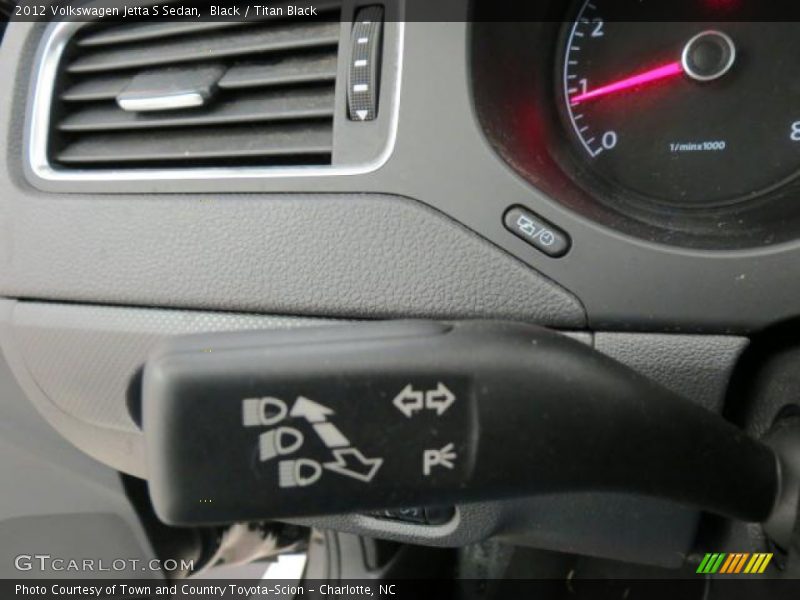 Black / Titan Black 2012 Volkswagen Jetta S Sedan