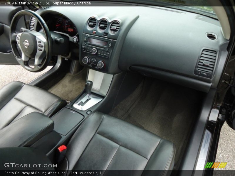 Dashboard of 2009 Altima 2.5 SL