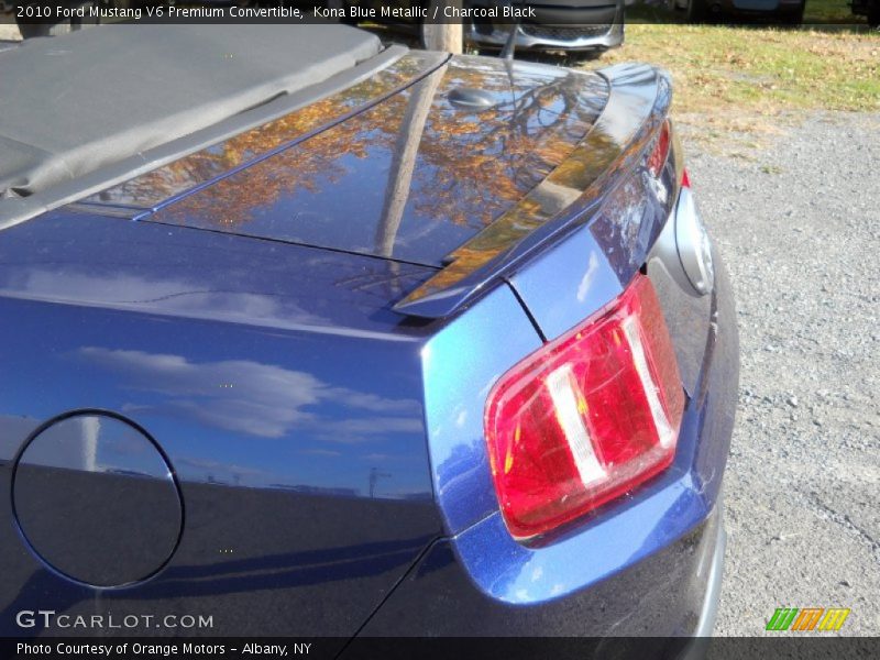 Kona Blue Metallic / Charcoal Black 2010 Ford Mustang V6 Premium Convertible