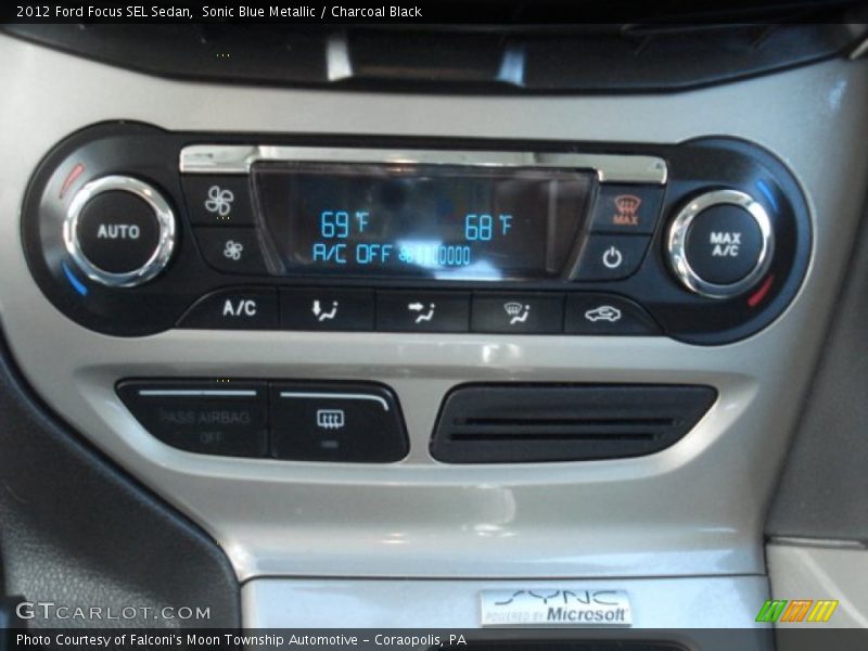Sonic Blue Metallic / Charcoal Black 2012 Ford Focus SEL Sedan