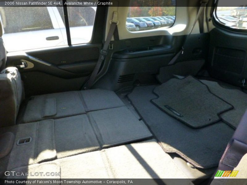 Avalanche White / Graphite 2006 Nissan Pathfinder SE 4x4