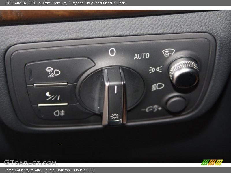 Controls of 2012 A7 3.0T quattro Premium