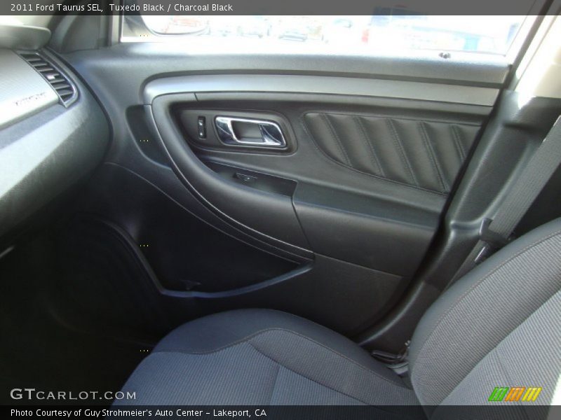 Tuxedo Black / Charcoal Black 2011 Ford Taurus SEL