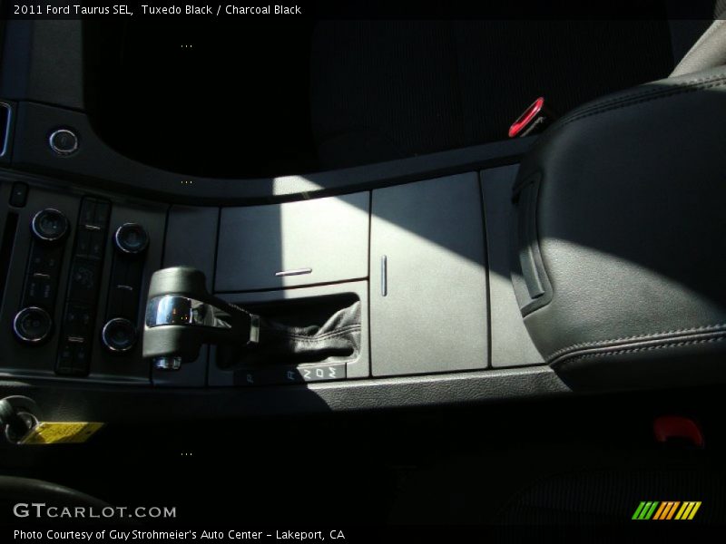 Tuxedo Black / Charcoal Black 2011 Ford Taurus SEL