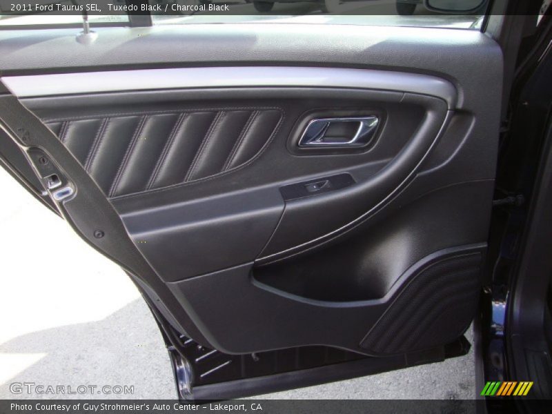 Door Panel of 2011 Taurus SEL