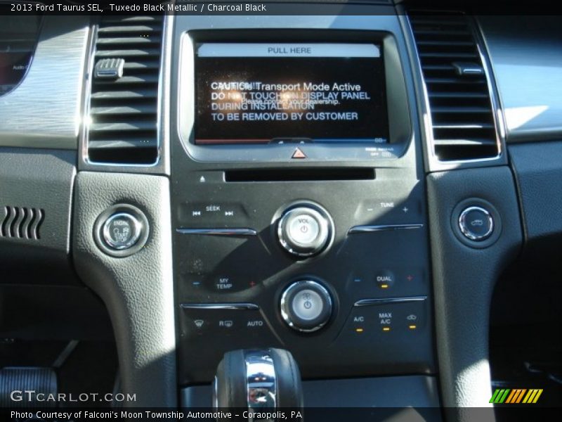 Tuxedo Black Metallic / Charcoal Black 2013 Ford Taurus SEL