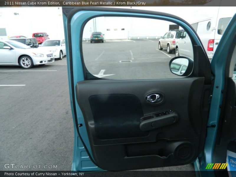 Caribbean Blue Pearl Metallic / Krom Black/Gray 2011 Nissan Cube Krom Edition