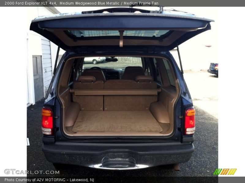  2000 Explorer XLT 4x4 Trunk