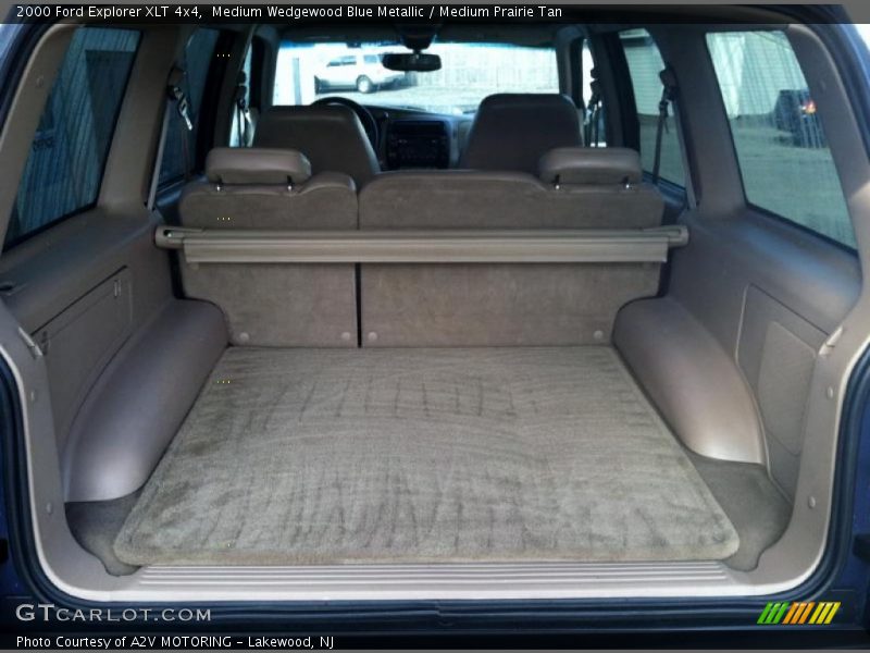  2000 Explorer XLT 4x4 Trunk
